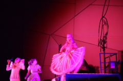 Alice on the Run  041 * 5616 x 3744 * (9.72MB)